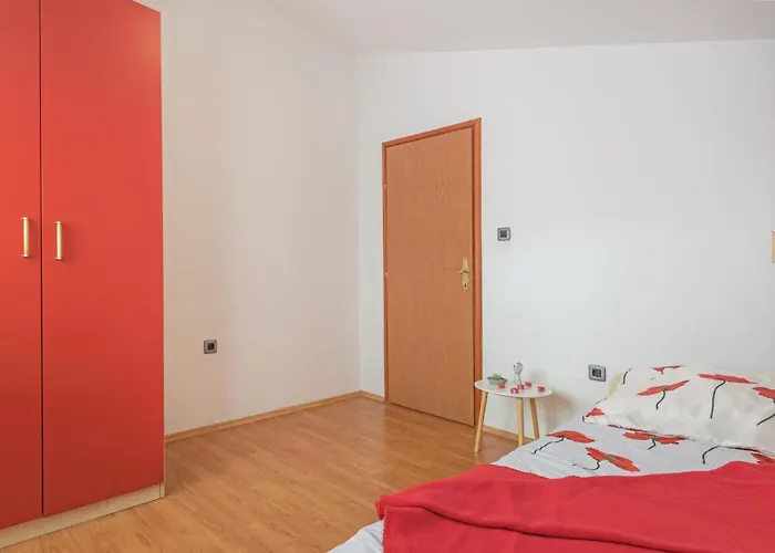 Gorgeous In With Kitchen Vodnjan