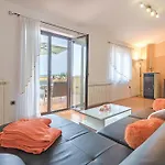 Gorgeous In With Kitchen * Vodnjan